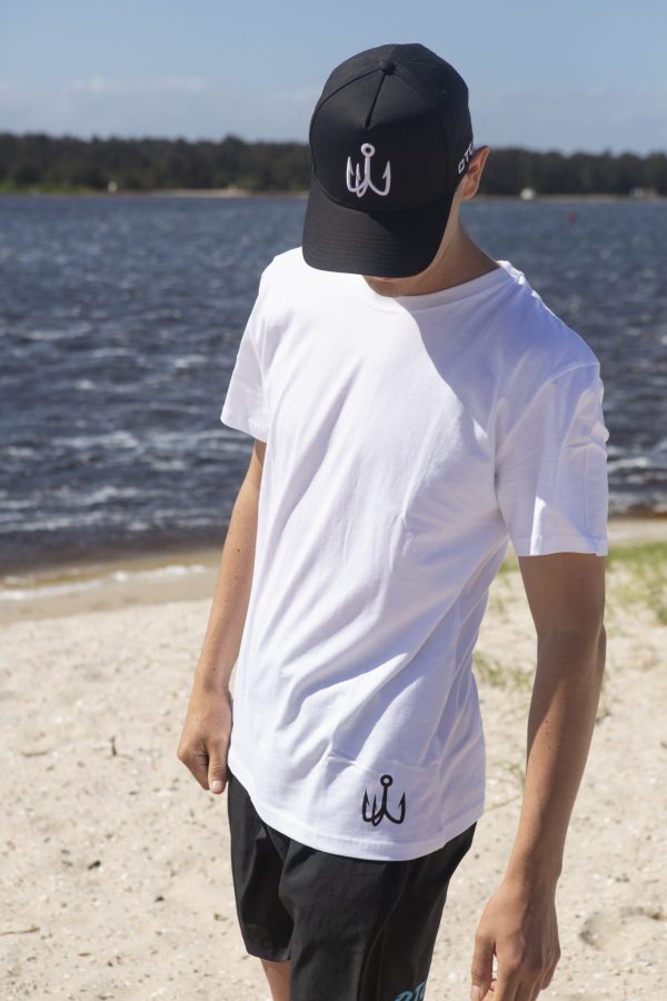 original 2 Fishing and lifestyle clothing. On The Chew <ul class="mybullet"> <li>Simplistic design to wear anywhere and anytime</li> <li>Smooth & soft cotton</li> <li>Comfort stretch</li> <li>Active fit</li> </ul> <p style="text-align: center;">[button size="medium" style="secondary" text="click to get casual in grey" link="https://onthechew.com.au/product/casual-tee-grey/"]</p> $39.99